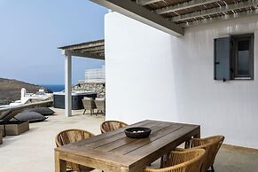Sea Rock & Sky Private Residence