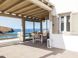 Sea Rock & Sky Private Residence