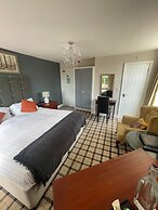 The Railway Hotel