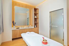 AlRayyan Hotel Doha, Curio Collection by Hilton