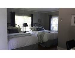 The Woodview Inn