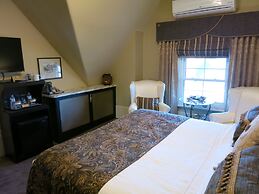 The Woodview Inn