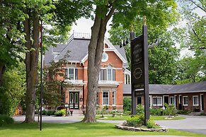 The Woodview Inn