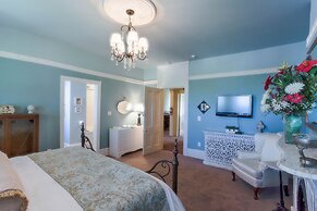 The Woodview Inn