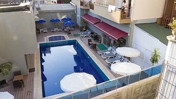 Aslan Corner Hotel
