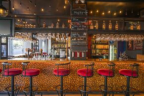 Aslan Corner Hotel