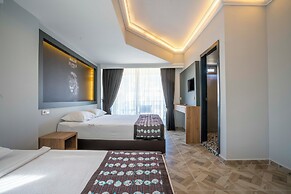 Aslan Corner Hotel