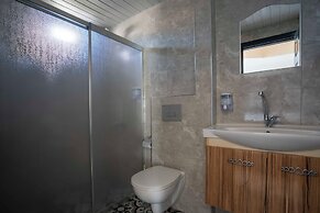 Aslan Corner Hotel