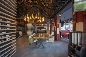 Aslan Corner Hotel