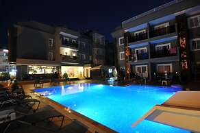 Isla Apartments