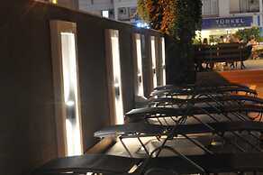 Isla Apartments