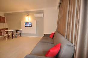 Isla Apartments