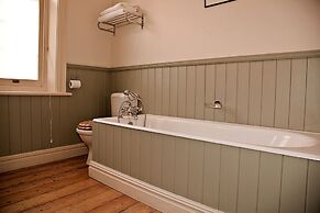 Braeside House