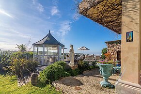 Kennedy's Beach Villa