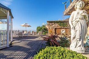 Kennedy's Beach Villa