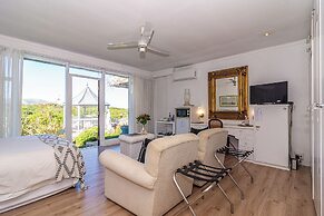 Kennedy's Beach Villa