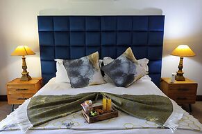 The Woodpecker Inn
