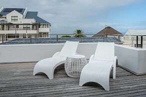 Le Paradis Penthouse Apartment