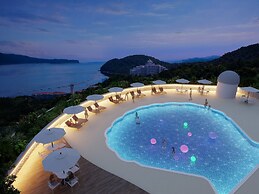 Toba Ocean Resort