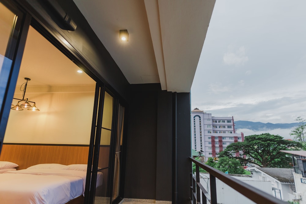 No.9 Hostel