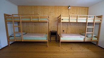 Youth Hostel Leissigen