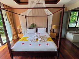 HULA HULA RESORT l truly tropical and fun wellness
