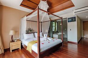 HULA HULA RESORT l truly tropical and fun wellness