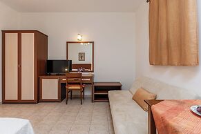 Anthi Studios