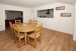 Cunard Apartments