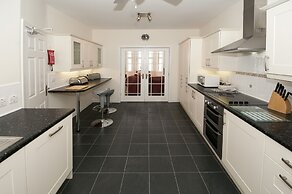 Cunard Apartments