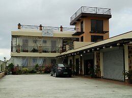 Belize Tagaytay