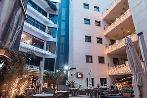 AZ Hôtel Zeralda
