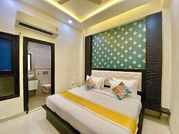 Hotel Green View - Behind Pramarth Niketan