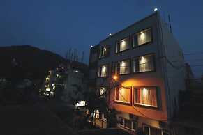 Hotel Green View - Behind Pramarth Niketan