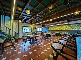 Hotel Green View - Behind Pramarth Niketan