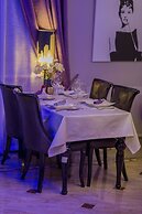 Enigma Hotel