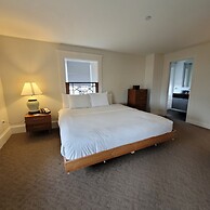 Stone House Inn