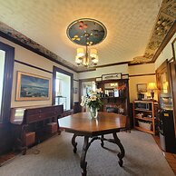 Stone House Inn