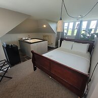 Stone House Inn