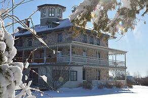 Stone House Inn
