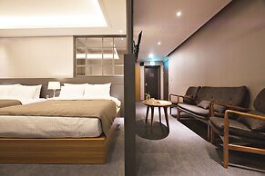 GNB Hotel