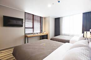 GNB Hotel