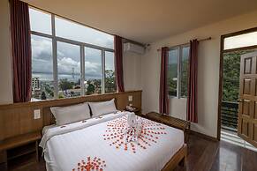 UCT Taunggyi Hotel