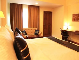 Eastern Palace Hotel