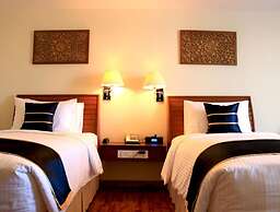 Eastern Palace Hotel