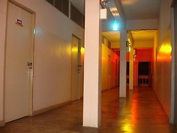 B&B House & Hostel