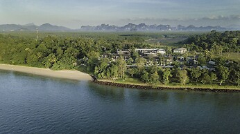 The ShellSea Krabi Luxury Beach Front Resort & Pool Villa