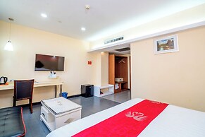 LN White House Hotel