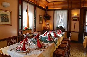 Hotel Alpi