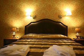 Tesoro Hotel
